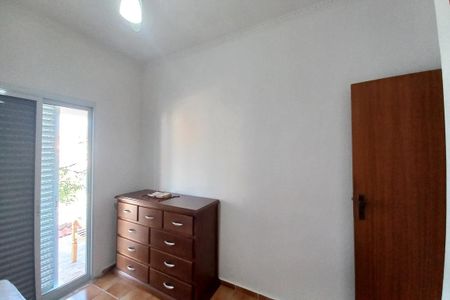 Casa à venda com 235m², 6 quartos e 4 vagas Casa à venda com 235m², 6 quartos e 4 vagasQuarto 3