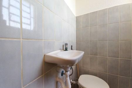 Casa à venda com 235m², 6 quartos e 4 vagas Casa à venda com 235m², 6 quartos e 4 vagasBanheiro da Suíte 2