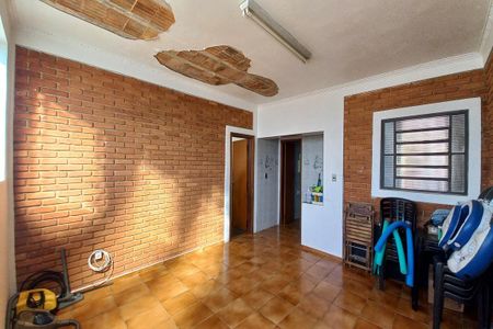 Casa à venda com 235m², 6 quartos e 4 vagas Casa à venda com 235m², 6 quartos e 4 vagasQuarto 6 - suíte