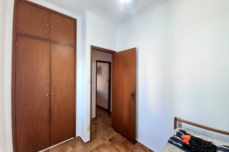 Casa à venda com 235m², 6 quartos e 4 vagas Casa à venda com 235m², 6 quartos e 4 vagasQuarto 1