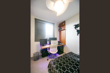 Apartamento à venda com 53m², 2 quartos e 1 vagaQuarto 02