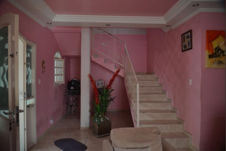 Casa à venda com 350m², 5 quartos e 4 vagasSala