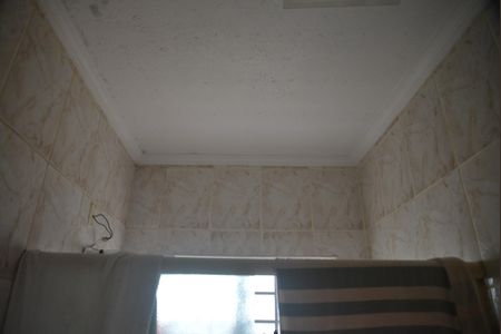 Casa à venda com 350m², 5 quartos e 4 vagasBanheiro da Suíte 2