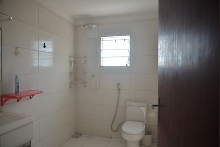 Casa à venda com 350m², 5 quartos e 4 vagasBanheiro da Suíte 3