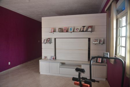 Casa à venda com 350m², 5 quartos e 4 vagasSuíte 2