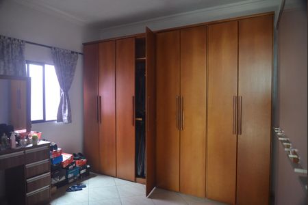 Casa à venda com 350m², 5 quartos e 4 vagasCloset da suíte 2