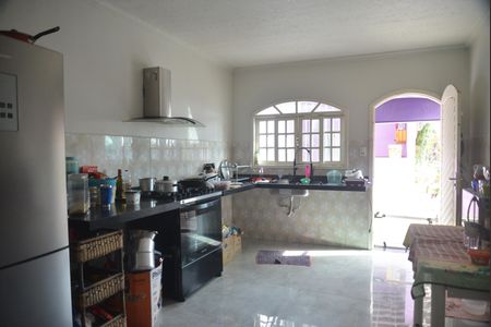 Casa à venda com 350m², 5 quartos e 4 vagasCozinha