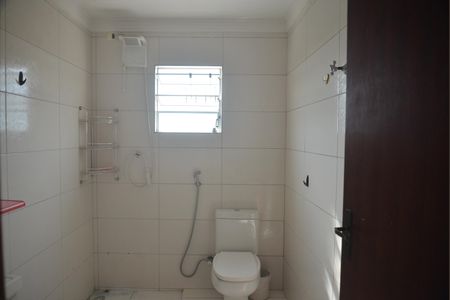 Casa à venda com 350m², 5 quartos e 4 vagasBanheiro da Suíte 3