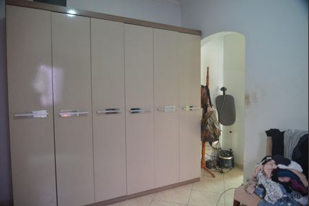 Casa à venda com 350m², 5 quartos e 4 vagasCloset da suíte 2