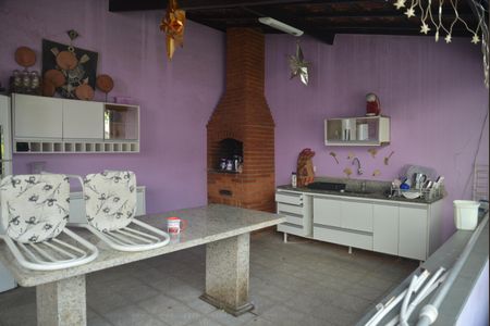 Casa à venda com 350m², 5 quartos e 4 vagasÁrea gourmet