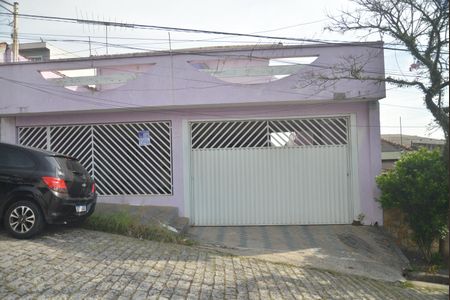 Casa à venda com 350m², 5 quartos e 4 vagasFachada