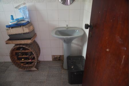 Casa à venda com 350m², 5 quartos e 4 vagasBanheiro de serviço