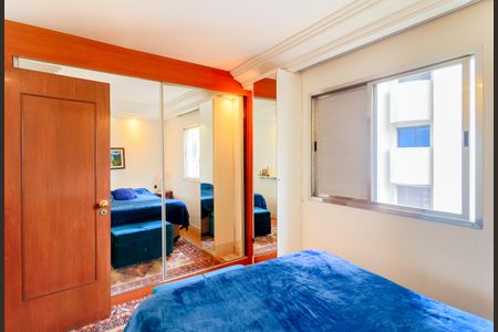 Apartamento à venda com 47m², 1 quarto e 1 vagaQuarto