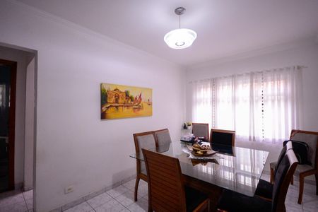 Casa à venda com 137m², 3 quartos e 2 vagas Casa à venda com 137m², 3 quartos e 2 vagasSala de Jantar