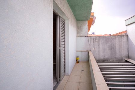 Casa à venda com 137m², 3 quartos e 2 vagas Casa à venda com 137m², 3 quartos e 2 vagasQuarto 2 - Varanda