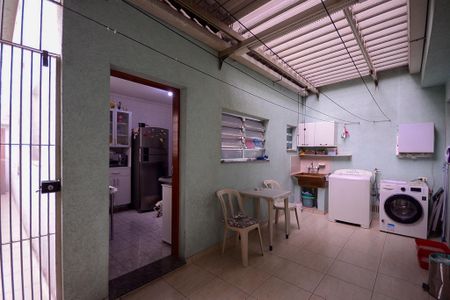 Casa à venda com 137m², 3 quartos e 2 vagas Casa à venda com 137m², 3 quartos e 2 vagasÁrea de Serviço