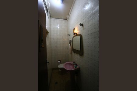 Casa à venda com 396m², 3 quartos e 4 vagas Casa à venda com 396m², 3 quartos e 4 vagasLavabo