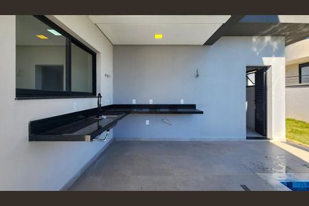 Casa à venda com 285m², 3 quartos e 1 vaga Casa à venda com 285m², 3 quartos e 1 vagaÁrea Externa