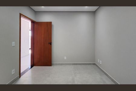 Casa à venda com 285m², 3 quartos e 1 vaga Casa à venda com 285m², 3 quartos e 1 vagaEscritório/quarto