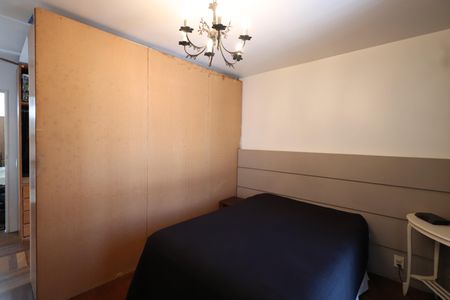 Casa à venda com 184m², 3 quartos e 4 vagasQuarto 2 - Suíte