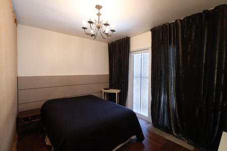 Casa à venda com 184m², 3 quartos e 4 vagasQuarto 2 - Suíte