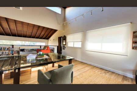 Casa de condomínio à venda com 680m², 4 quartos e 4 vagasSala 2