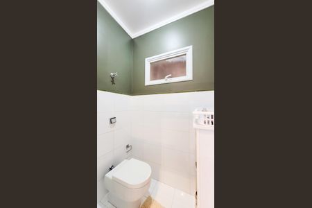 Casa de condomínio à venda com 680m², 4 quartos e 4 vagasBanheiro da Suíte master