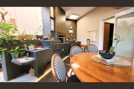 Casa de condomínio à venda com 680m², 4 quartos e 4 vagasÁrea gourmet