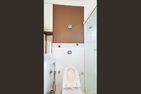 Casa de condomínio à venda com 680m², 4 quartos e 4 vagasBanheiro da Suíte 1