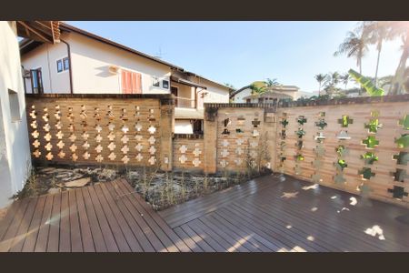 Casa de condomínio à venda com 680m², 4 quartos e 4 vagasVaranda da Suíte 1