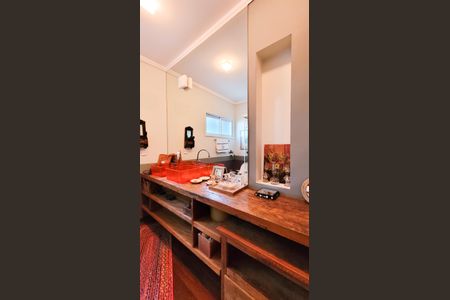 Casa de condomínio à venda com 680m², 4 quartos e 4 vagasLavabo