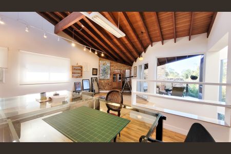 Casa de condomínio à venda com 680m², 4 quartos e 4 vagasSala 2