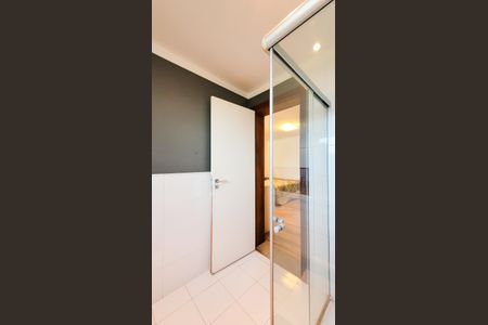 Casa de condomínio à venda com 680m², 4 quartos e 4 vagasBanheiro da Suíte 3