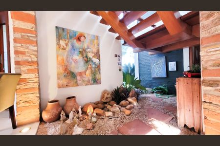 Casa de condomínio à venda com 680m², 4 quartos e 4 vagasSala