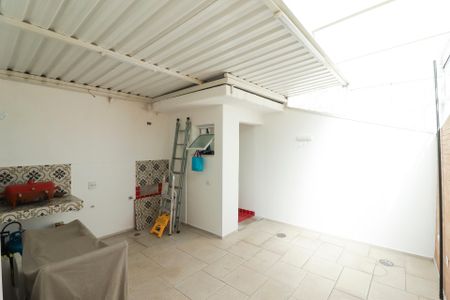 Casa à venda com 150m², 3 quartos e 2 vagas Casa à venda com 150m², 3 quartos e 2 vagasÁrea de Serviço