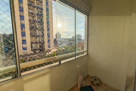 Apartamento à venda com 96m², 4 quartos e 2 vagasvaranda