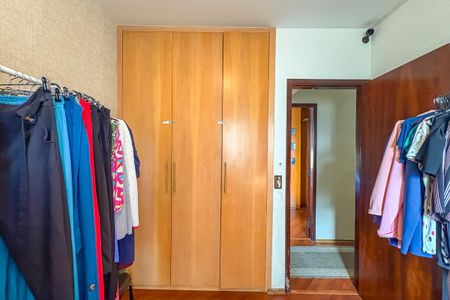 Apartamento à venda com 96m², 4 quartos e 2 vagasQuarto 3