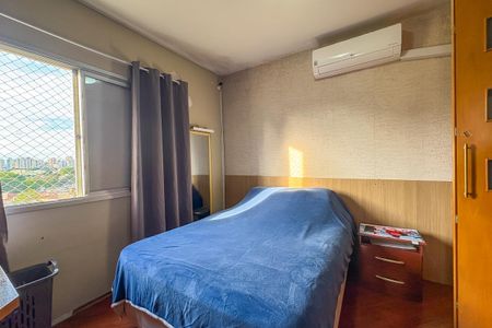 Apartamento à venda com 96m², 4 quartos e 2 vagasQuarto 4