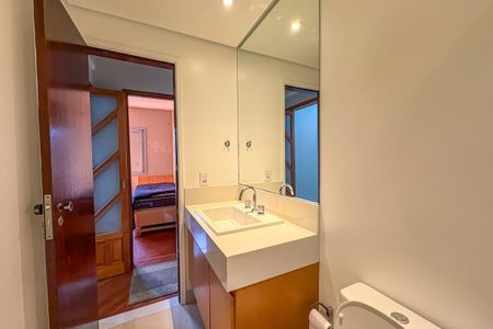 Apartamento à venda com 96m², 4 quartos e 2 vagasBanheiro