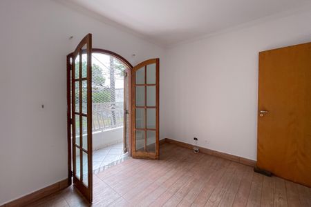 Casa à venda com 327m², 3 quartos e 6 vagas Casa à venda com 327m², 3 quartos e 6 vagasQuarto 1