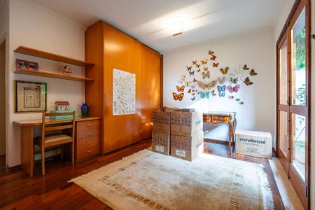 Casa à venda com 380m², 5 quartos e 4 vagas Casa à venda com 380m², 5 quartos e 4 vagasSuíte 2