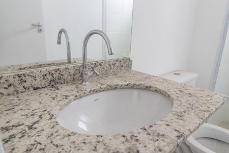 Apartamento à venda com 52m², 2 quartos e 1 vaga Apartamento à venda com 52m², 2 quartos e 1 vagaBanheiro