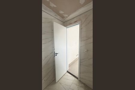 Apartamento à venda com 65m², 2 quartos e 1 vaga Apartamento à venda com 65m², 2 quartos e 1 vagaBanheiro da Suíte