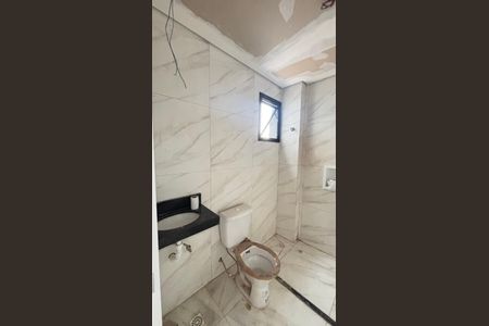 Apartamento à venda com 65m², 2 quartos e 1 vaga Apartamento à venda com 65m², 2 quartos e 1 vagaBanheiro da Suíte