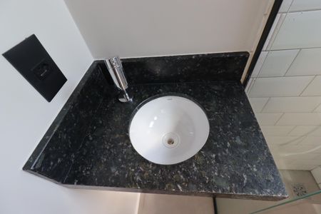 Apartamento à venda com 105m², 2 quartos e 1 vagaBanheiro da Suíte - Pia