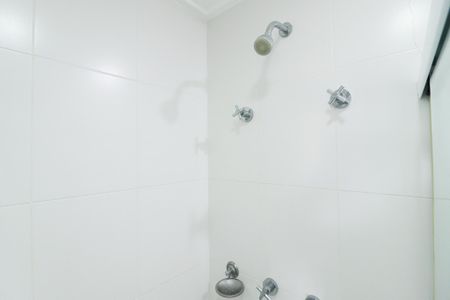 Apartamento à venda com 75m², 2 quartos e 1 vaga Apartamento à venda com 75m², 2 quartos e 1 vagaBanheiro Social