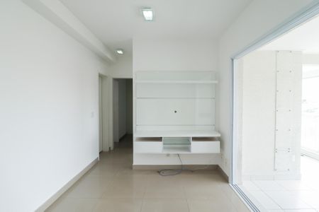 Apartamento à venda com 75m², 2 quartos e 1 vaga Apartamento à venda com 75m², 2 quartos e 1 vagaSala