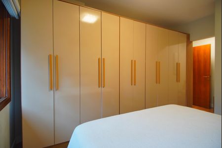 Apartamento à venda com 110m², 2 quartos e 2 vagas Suíte