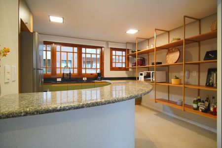 Apartamento à venda com 110m², 2 quartos e 2 vagasCozinha