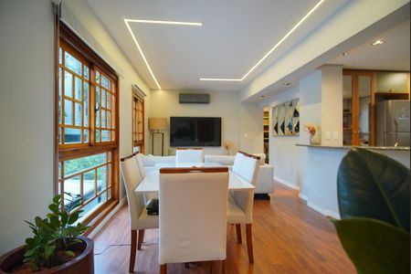 Apartamento à venda com 110m², 2 quartos e 2 vagasSala